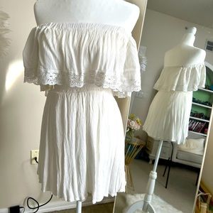 White XXI pleated lace summer dress size Medium